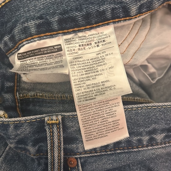 Levi’s Men’s 505 Regular Fit Jeans Medium Wash Size W40 L29 - Picture 10 of 12
